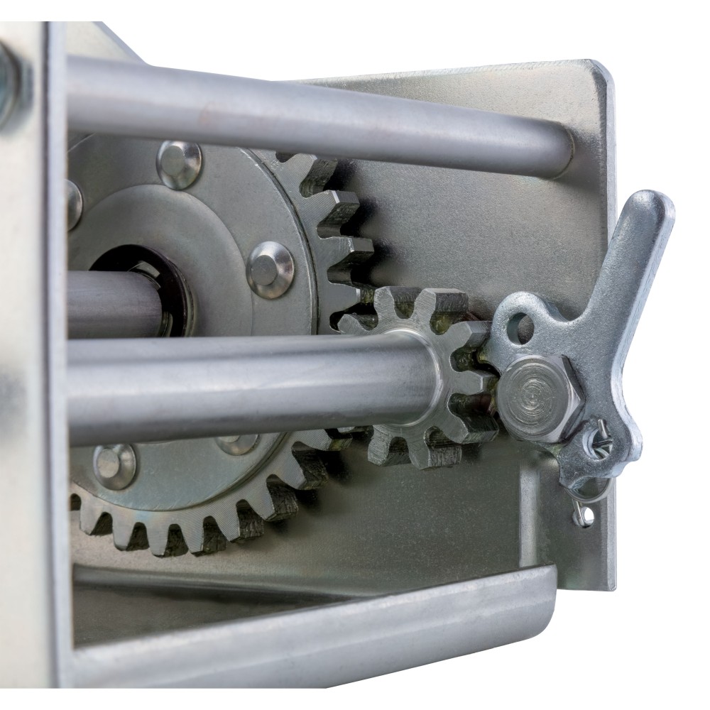 CURT 2-Speed Winch for Boats - Premium Cold-Forged Steel CURT 2-speed winch with cold-forged steel construction for boats, rated for 3,800 lbs, universal mounting.
