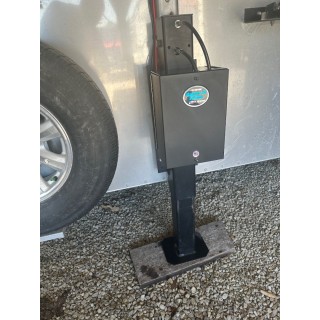 Magnum Lift Systems hydraulic single-leg landing gear jack, 12,000 lb capacity, 24-inch stroke, frame mount