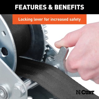 CURT hand winch with 1,400 lbs capacity and gear ratio 4.2:1, used for boat trailers and hoisting applications.