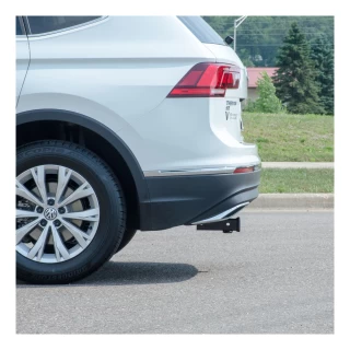 For 2018-2024 VW Tiguan Trailer Hitch Fits All Models Curt 13381 2 inch Tow Receiver