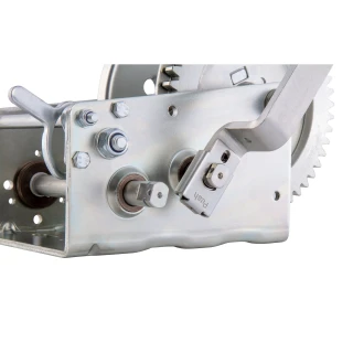 CURT 2-speed winch featuring cold-forged steel and ergonomic handle for boats