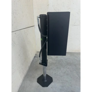 Magnum Lift Systems hydraulic bumper jack with on-jack toggle, 8,000 lb A-frame trailer lift