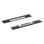 CURT CrossWing 5th wheel hitch supports for truck bed protection