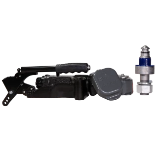 Cruisemaster DO45 Plus 4.5T articulating off-road trailer hitch coupler with handbrake CMDO45WHB