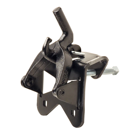 REESE weight distribution system featuring spring bars, safety pin, and adjustable chain links