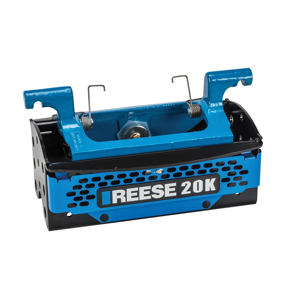 REESE M5 fifth wheel hitch featuring Talon Jaw for secure towing and durable design
