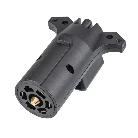 REESE Towpower adapter for connecting 4 or 5-way flat trailer plugs to 7-way receptacles