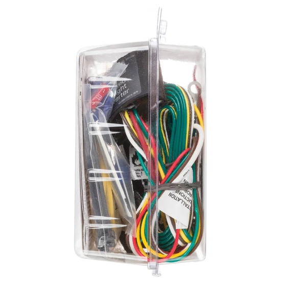 REESE Towpower converter with 4-Flat connector and dust cover
